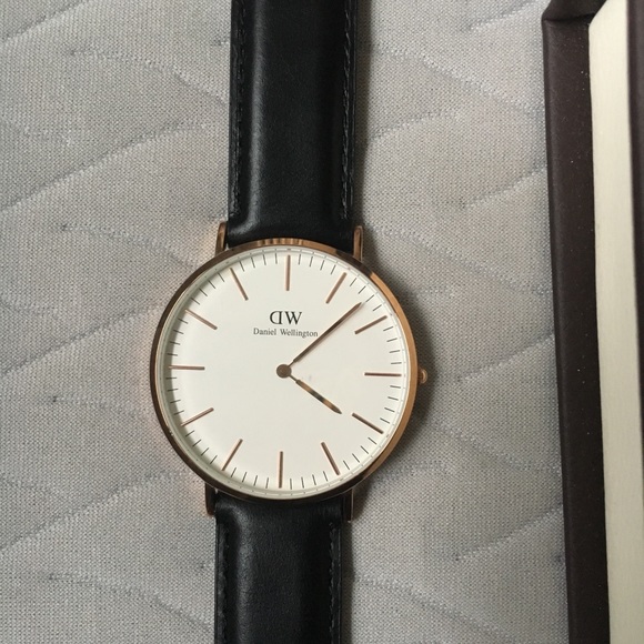 Daniel Wellington Classic Sheffield watch 40MM - Picture 3 of 3